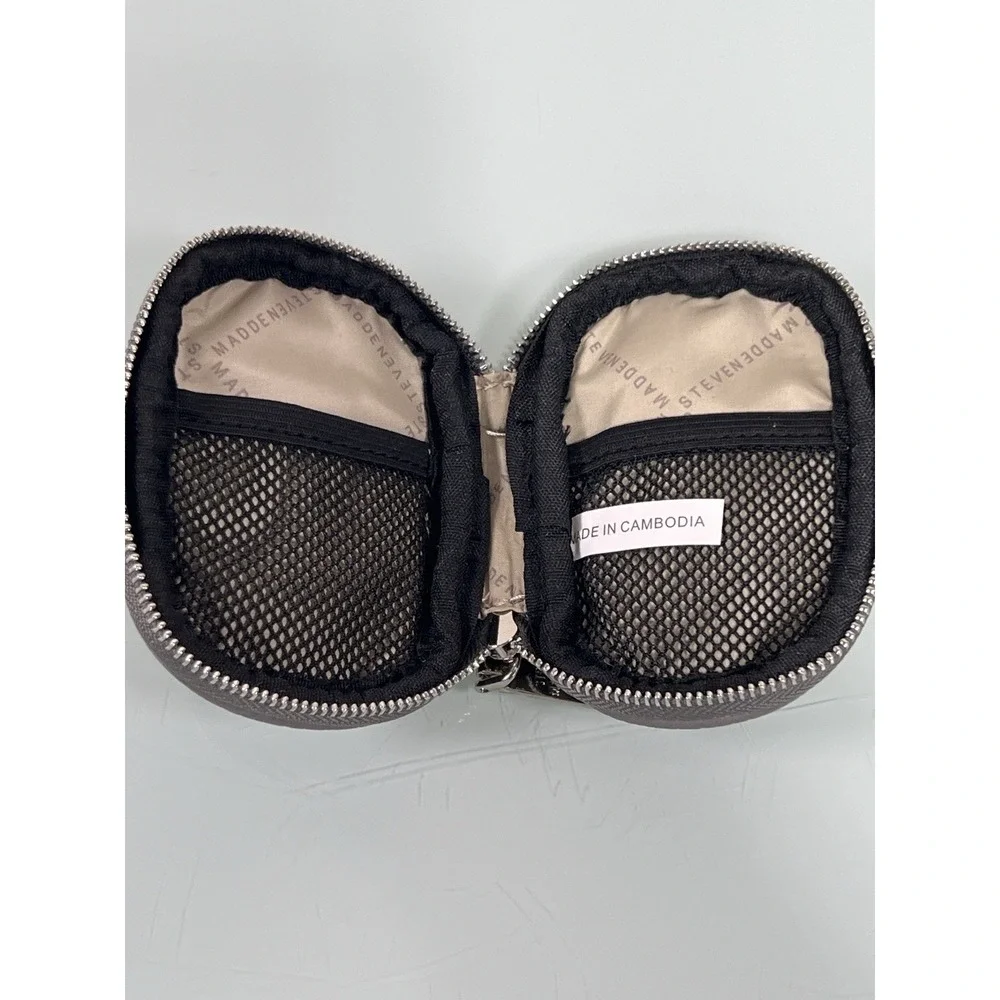 Steve‎ Madden Mini Zip Case Taupe Earbud Coin Pouch Clip Holder